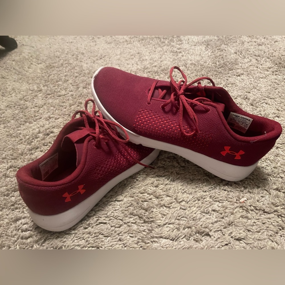 Woman’s Under Armour sneakers